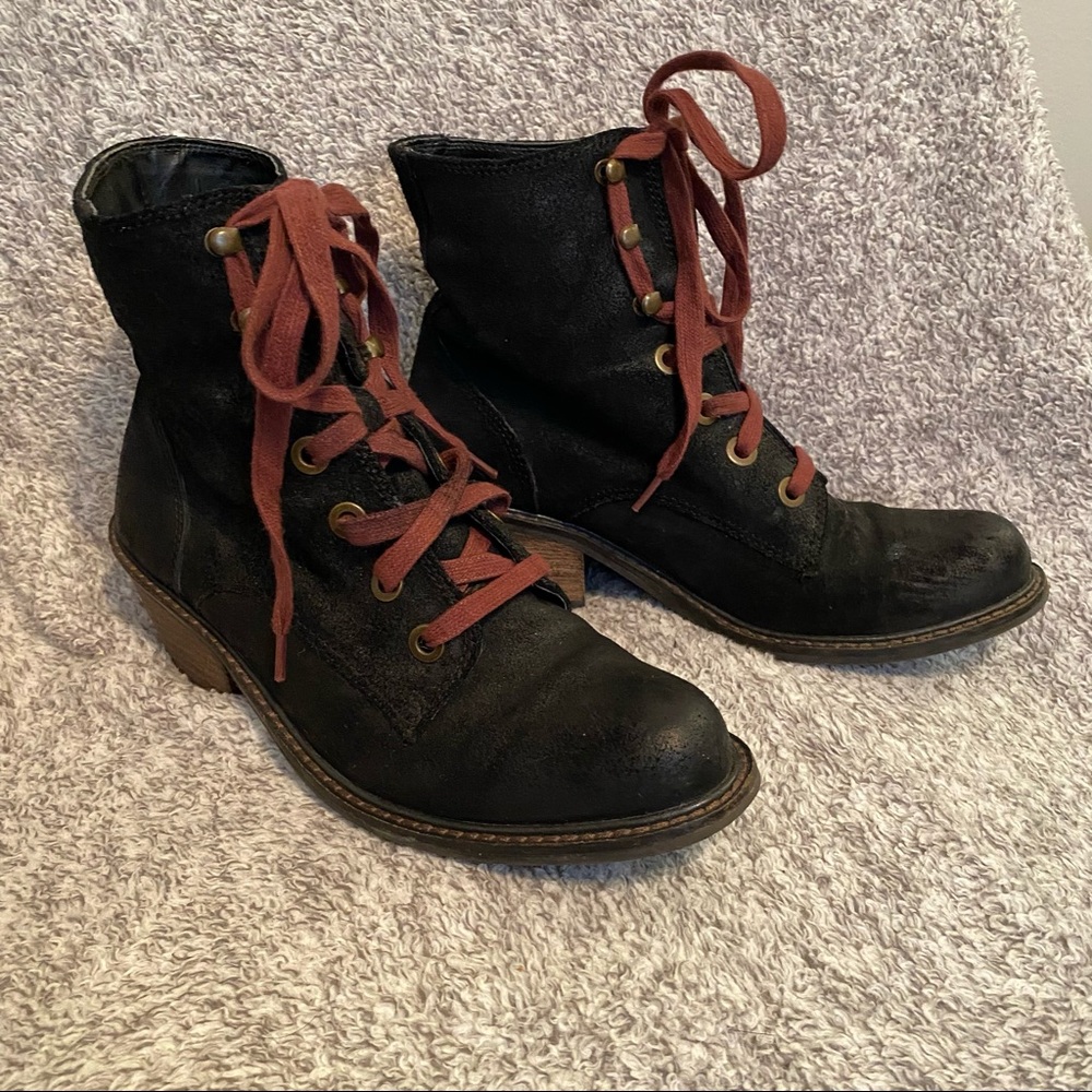 Dolce Vita Black Eugene Combat Boots Size 7